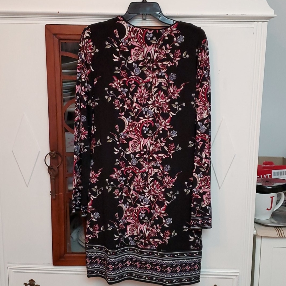 White House Black Market Dress - Picture 4 of 10